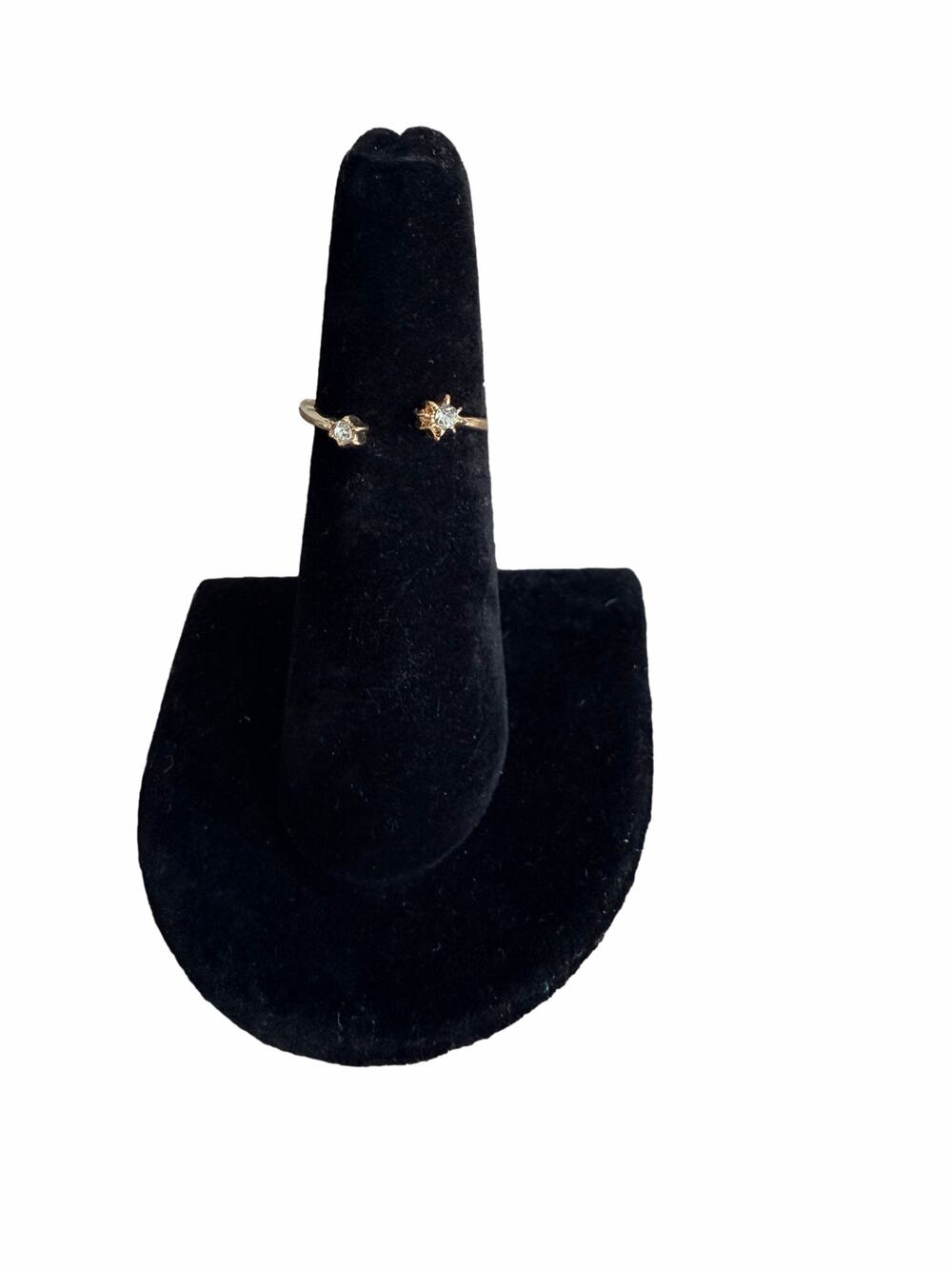 Dainty gold tone rhinestone star open ring - size 6